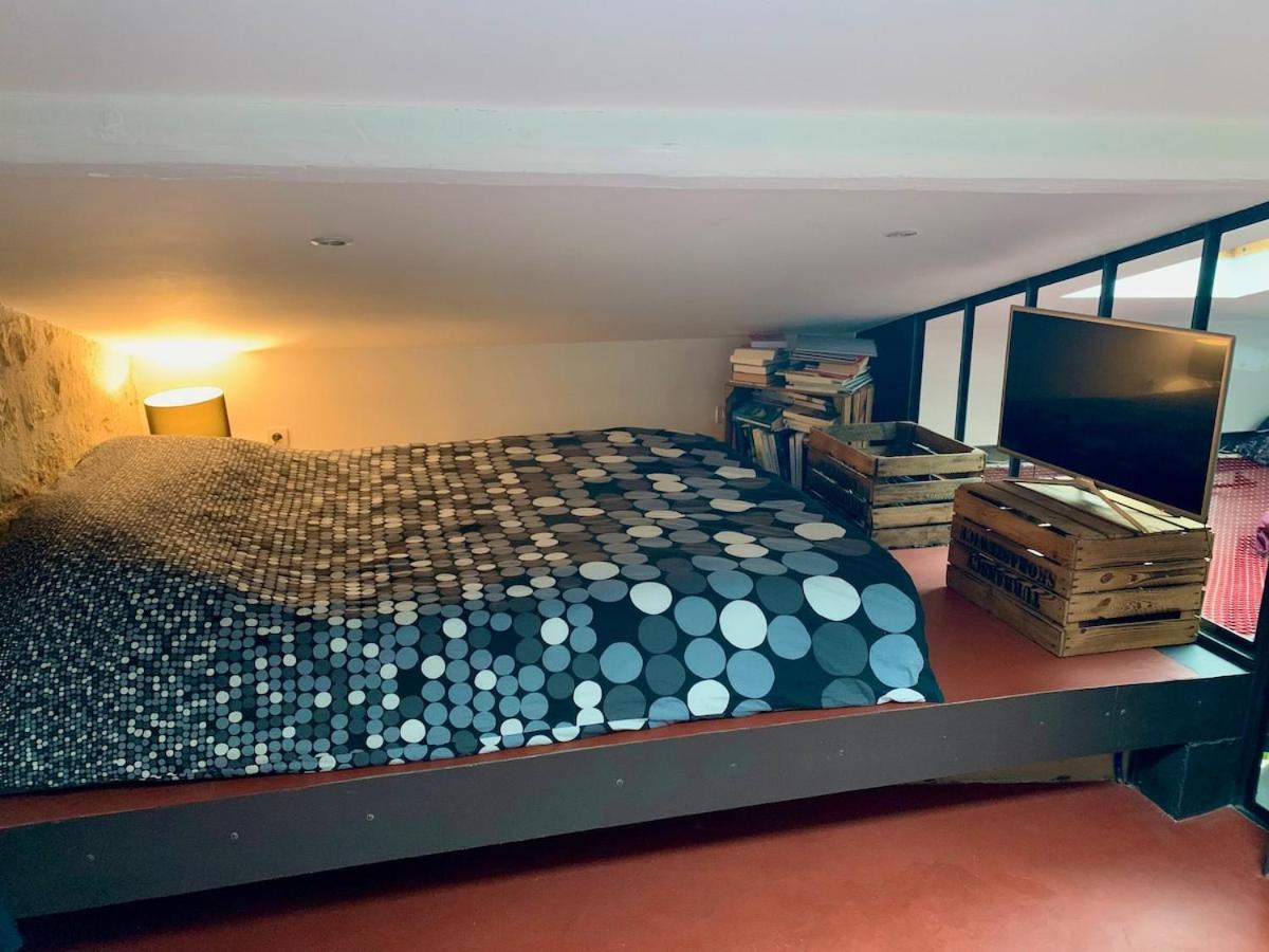 Quiet Loft 70sq In Trendy 11th Area Appartement Parijs